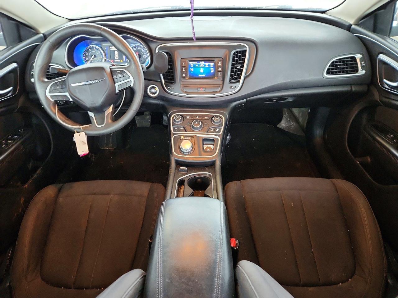 2015 CHRYSLER 200 LIMITED photo 8