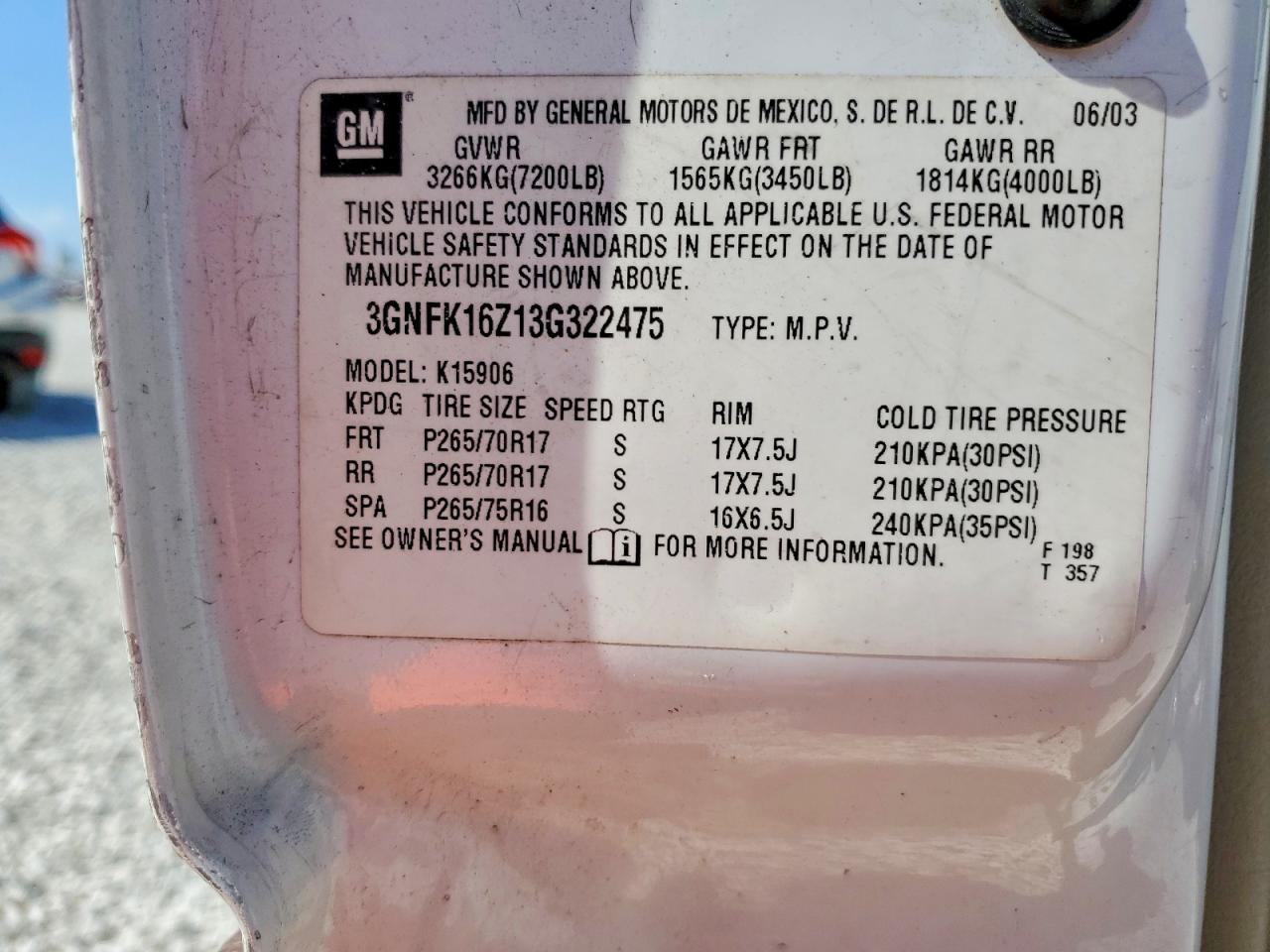 2003 CHEVROLET SUBURBAN K1500 photo 37