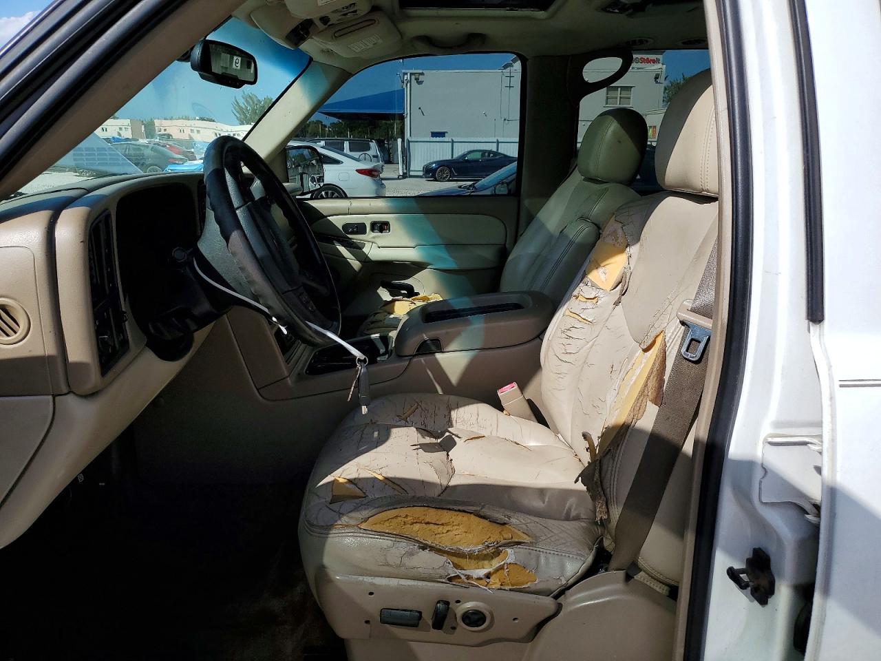 2003 CHEVROLET SUBURBAN K1500 photo 19