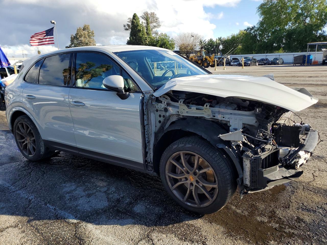 2021 PORSCHE CAYENNE photo 10