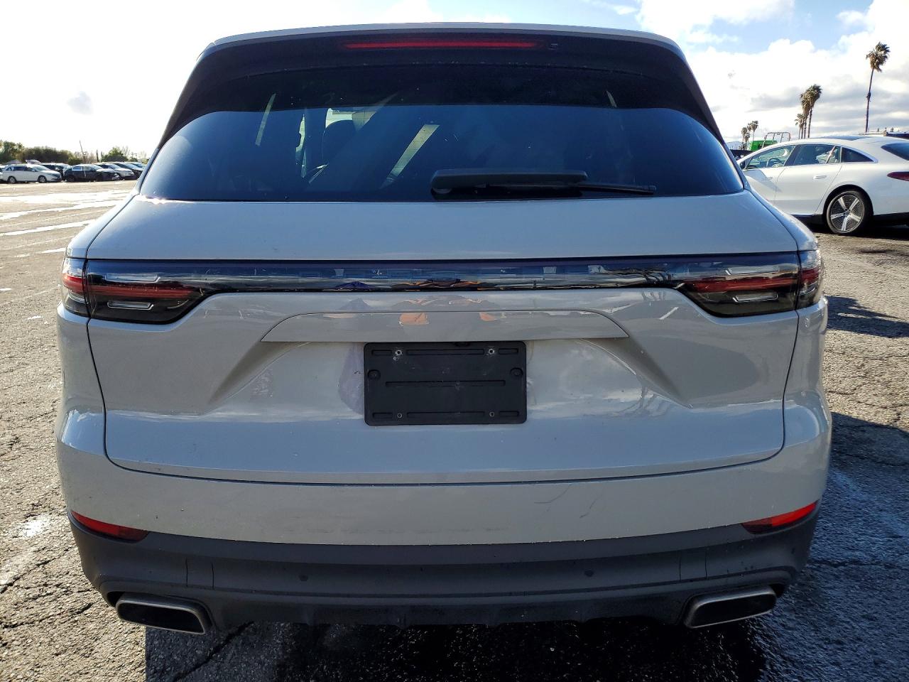 2021 PORSCHE CAYENNE photo 16
