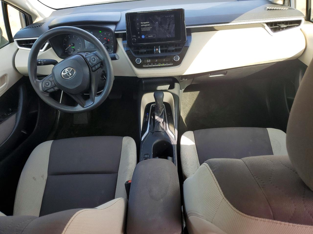 2023 TOYOTA COROLLA LE photo 8
