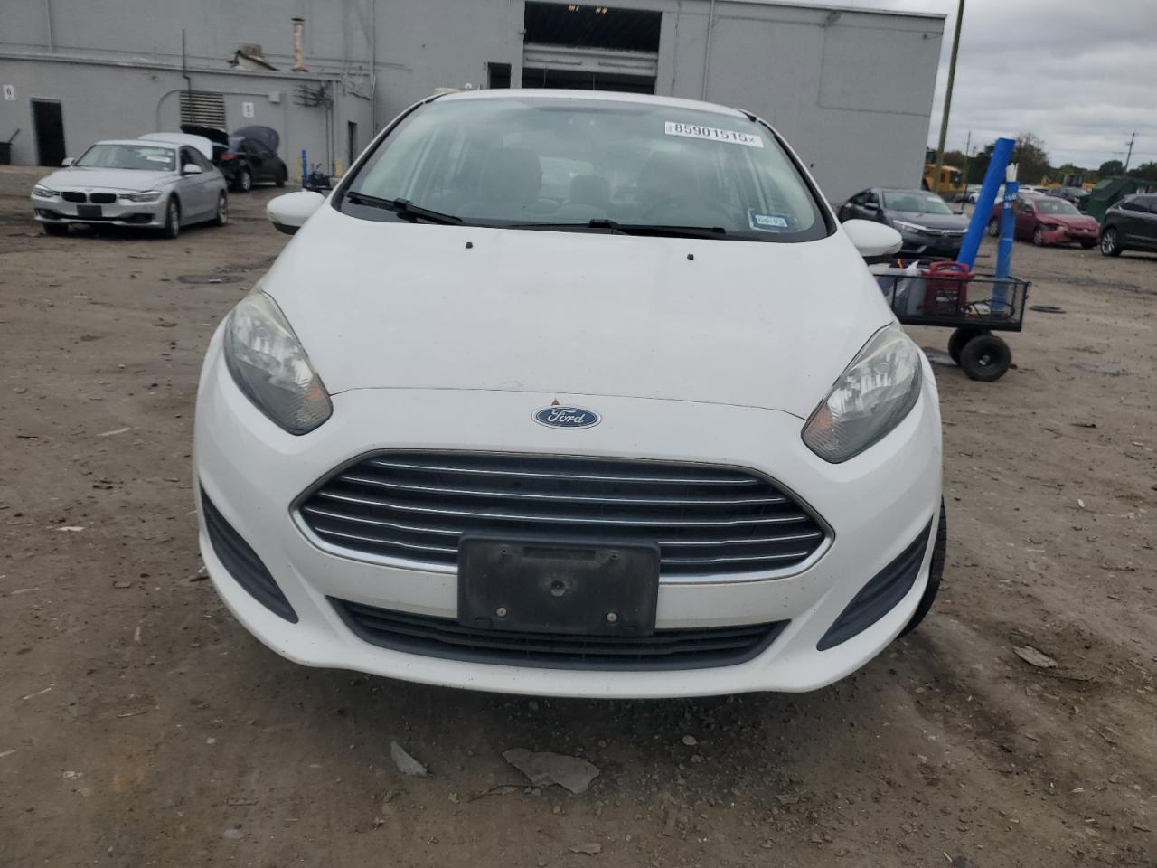 2015 FORD FIESTA SE photo 13