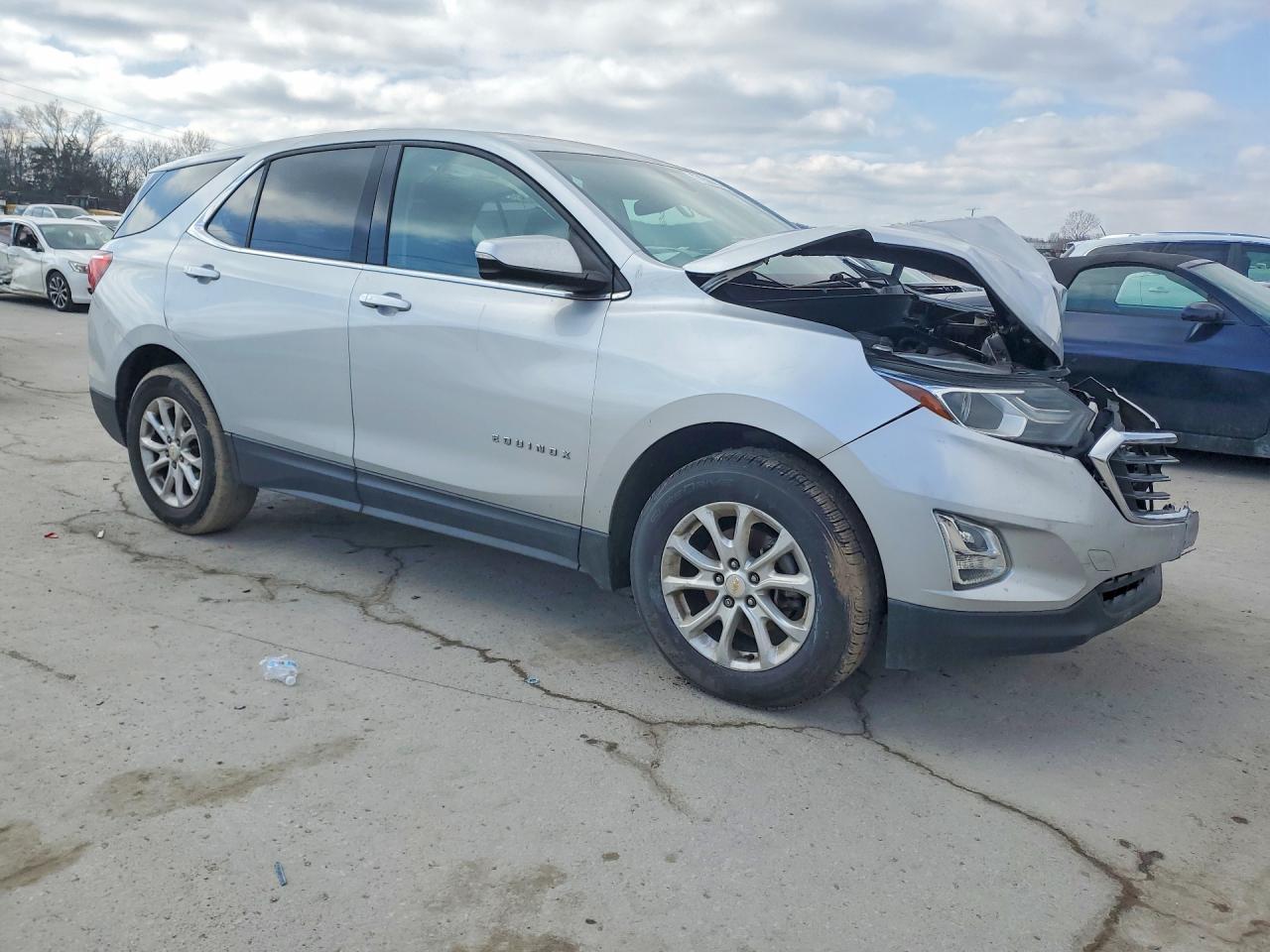 2018 CHEVROLET EQUINOX LT photo 10