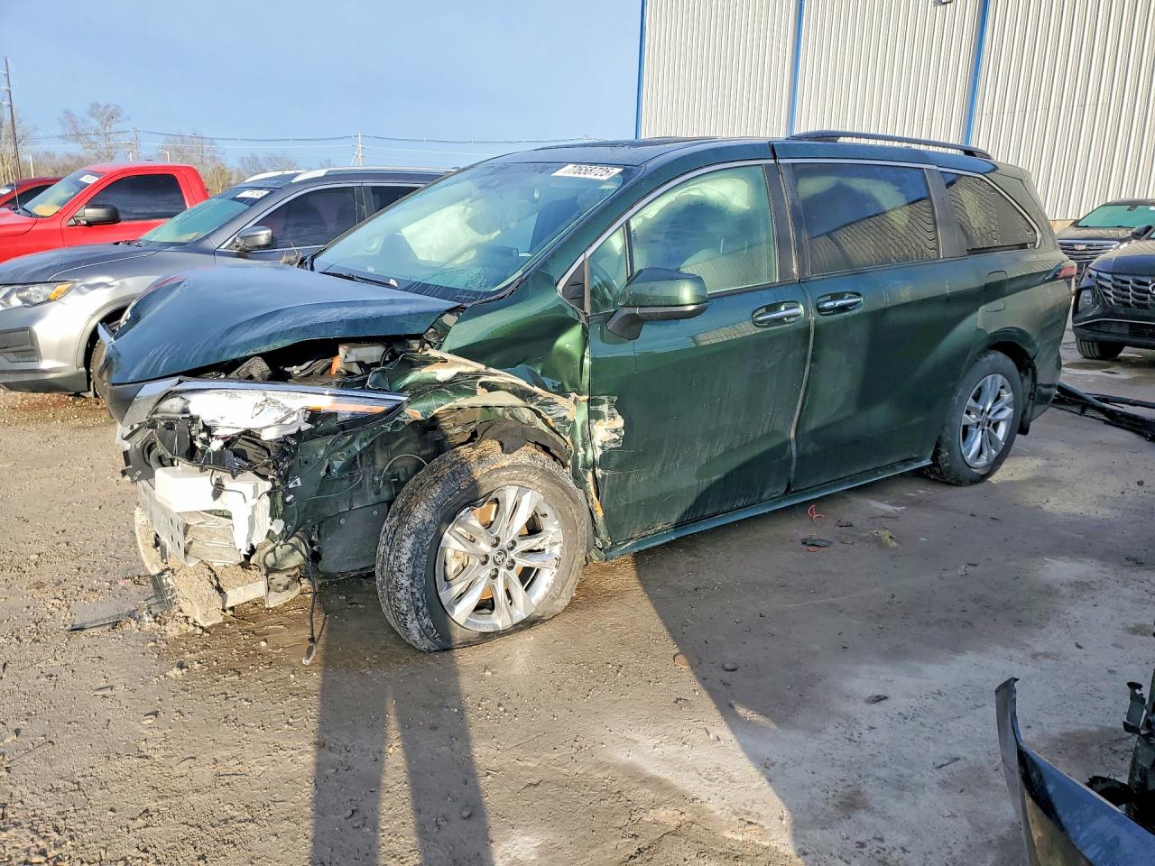2025 TOYOTA SIENNA