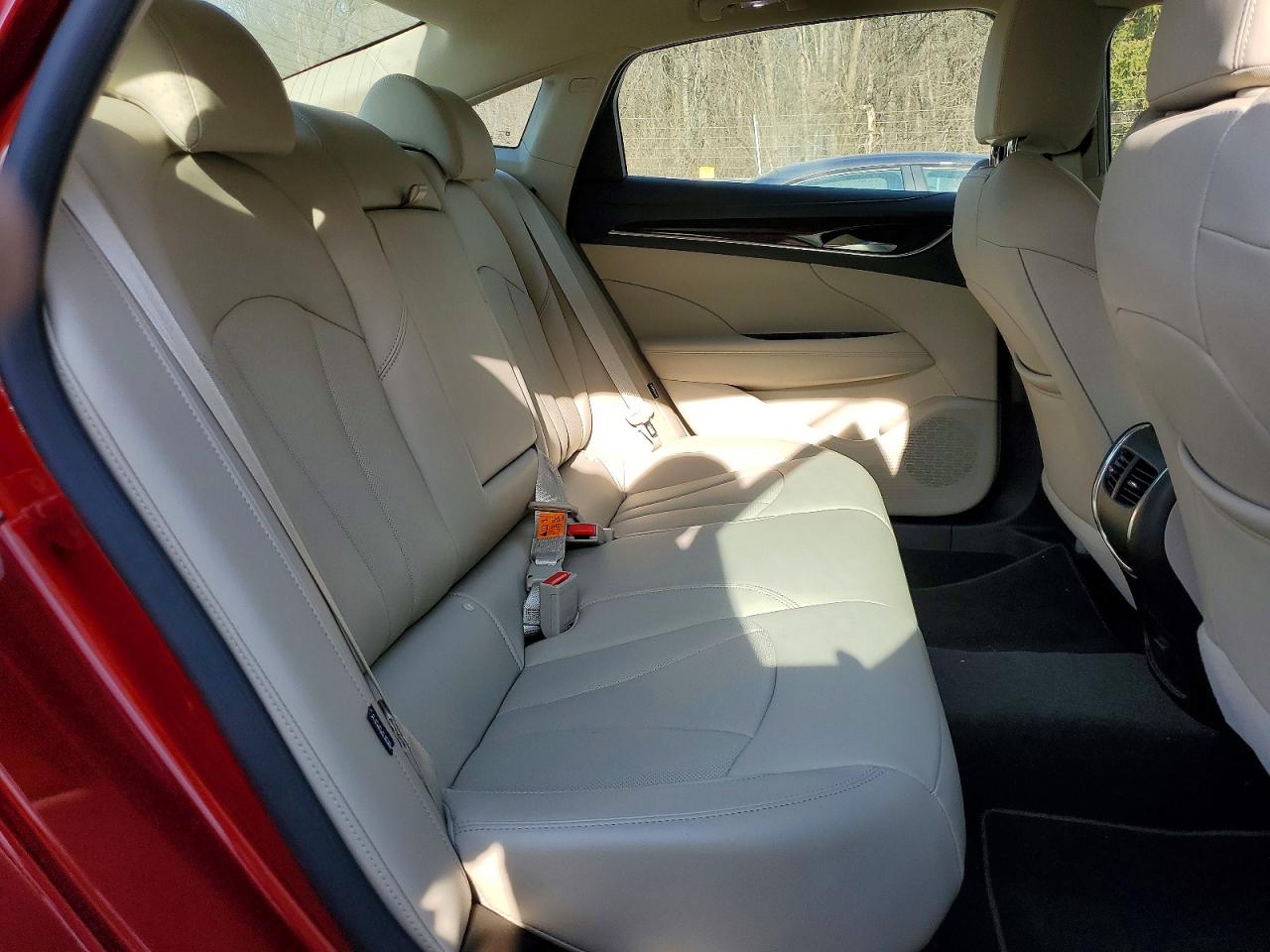 2019 BUICK LACROSSE SPORT TOURING photo 10