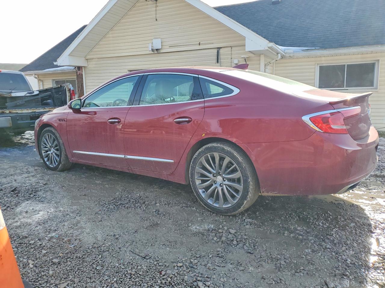 2019 BUICK LACROSSE SPORT TOURING photo 2