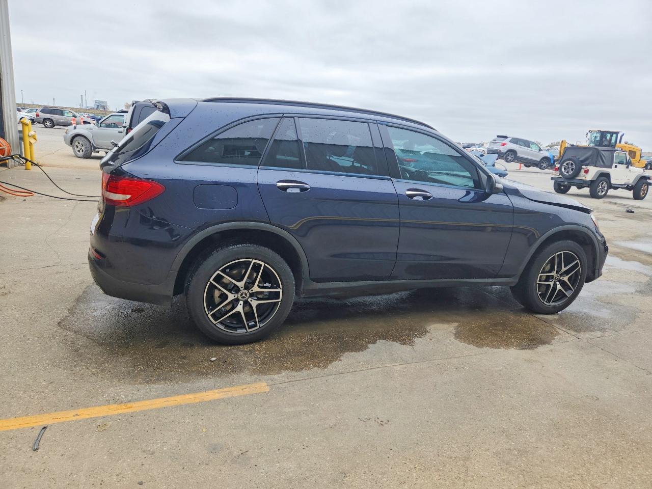 2018 MERCEDES-BENZ GLC 300 4MATIC photo 5