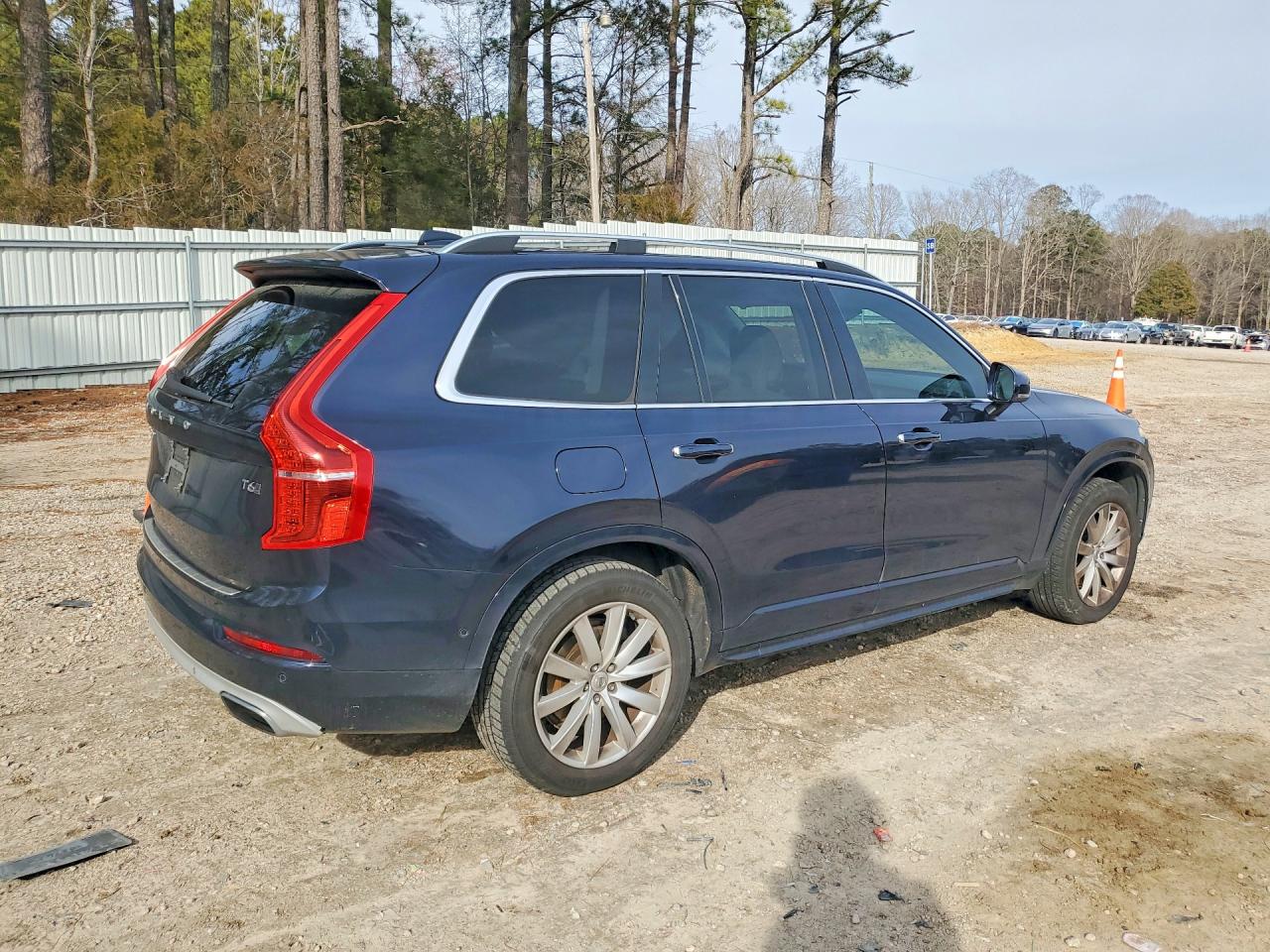 2017 VOLVO XC90 T6 photo 5