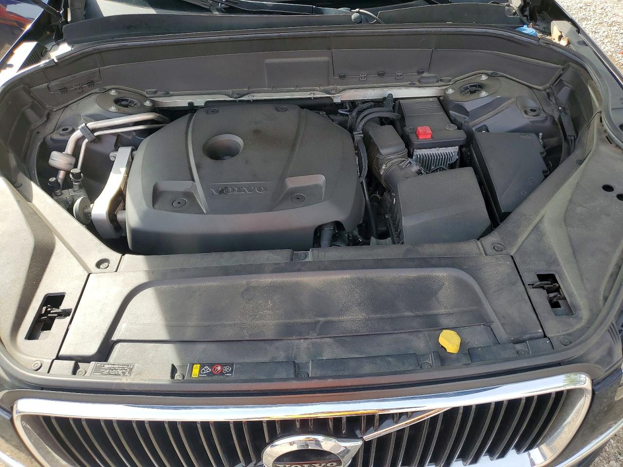 2017 VOLVO XC90 T6 photo 21