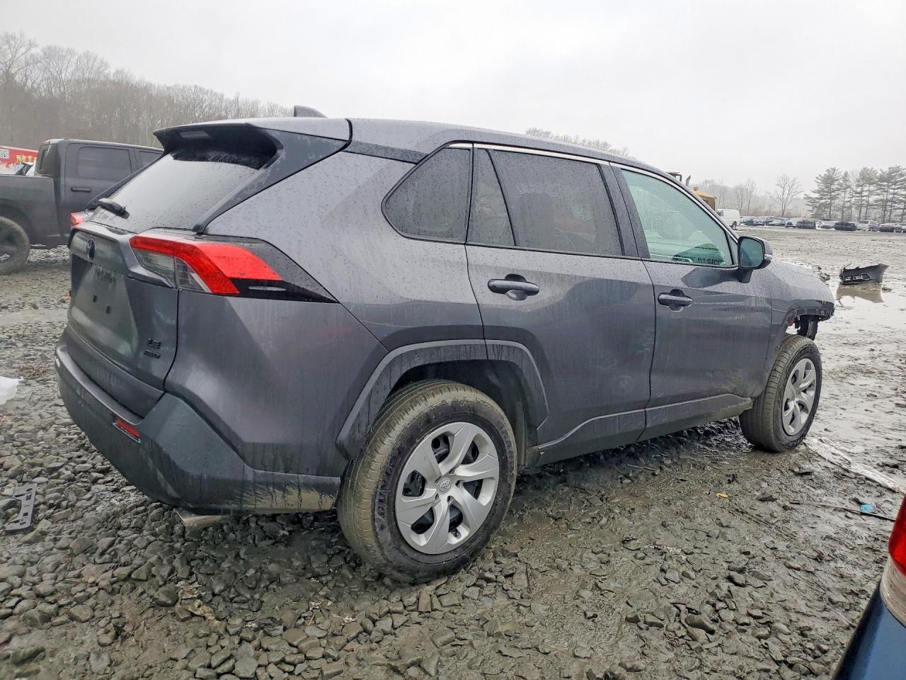 2025 TOYOTA RAV4 LE photo 3