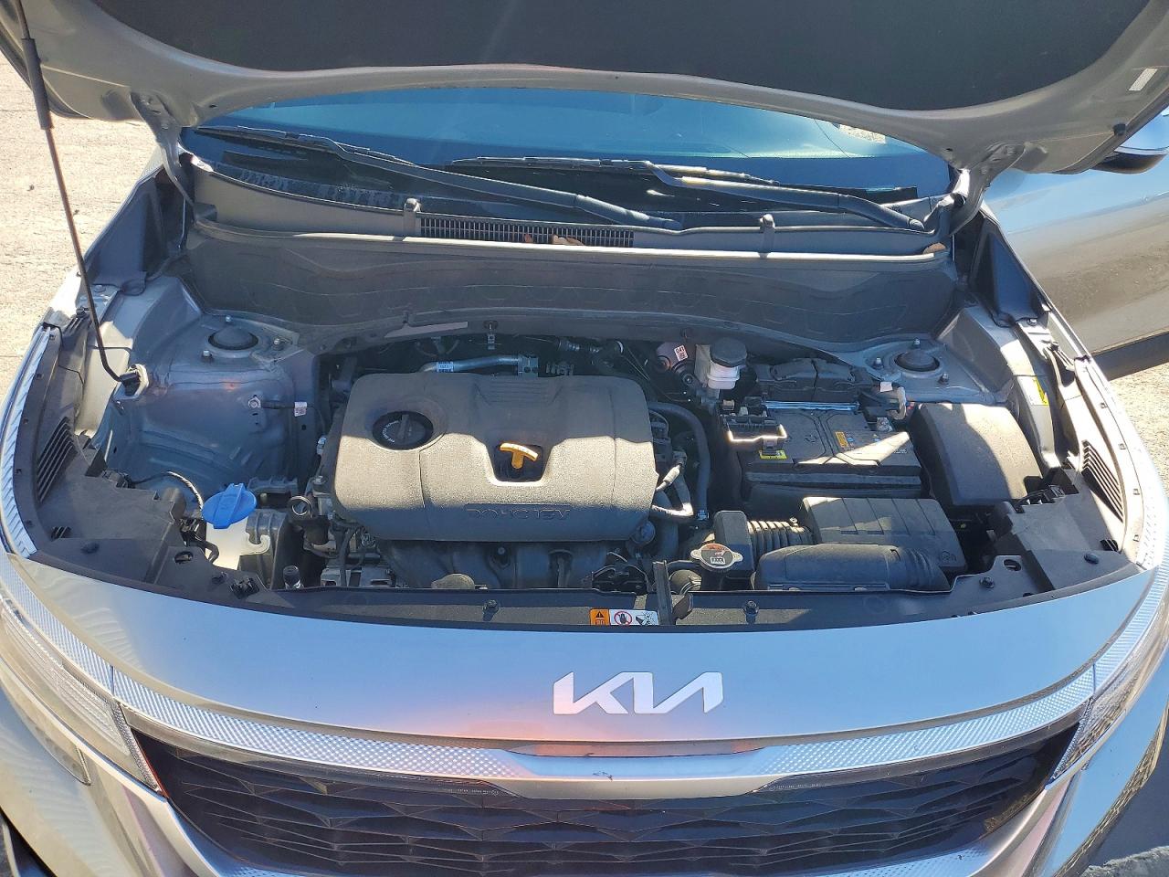 2023 KIA SELTOS S photo 12