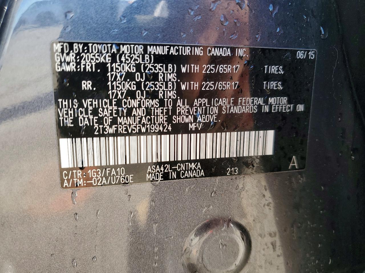 2015 TOYOTA RAV4 XLE photo 25