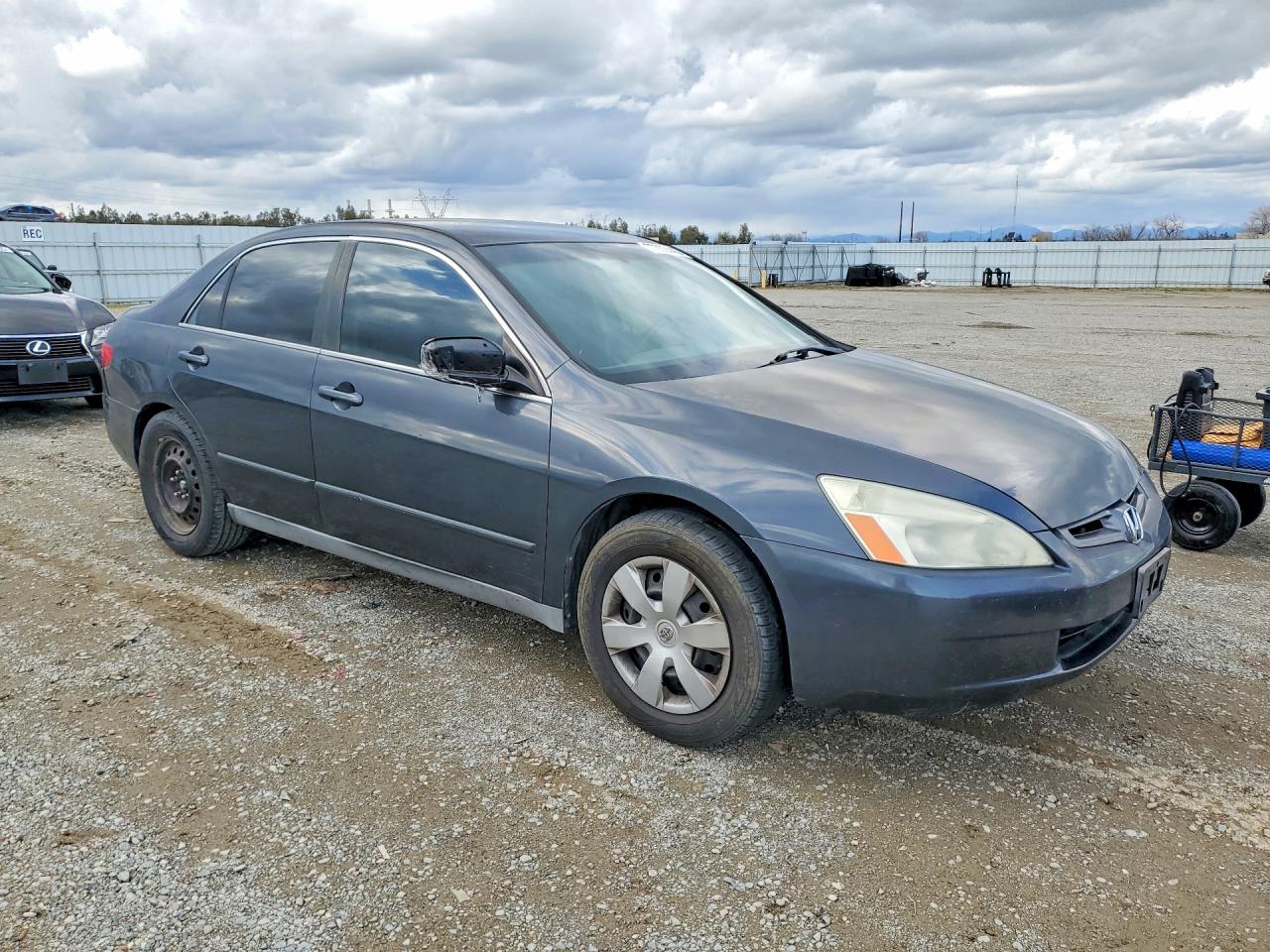 2005 HONDA ACCORD LX photo 7