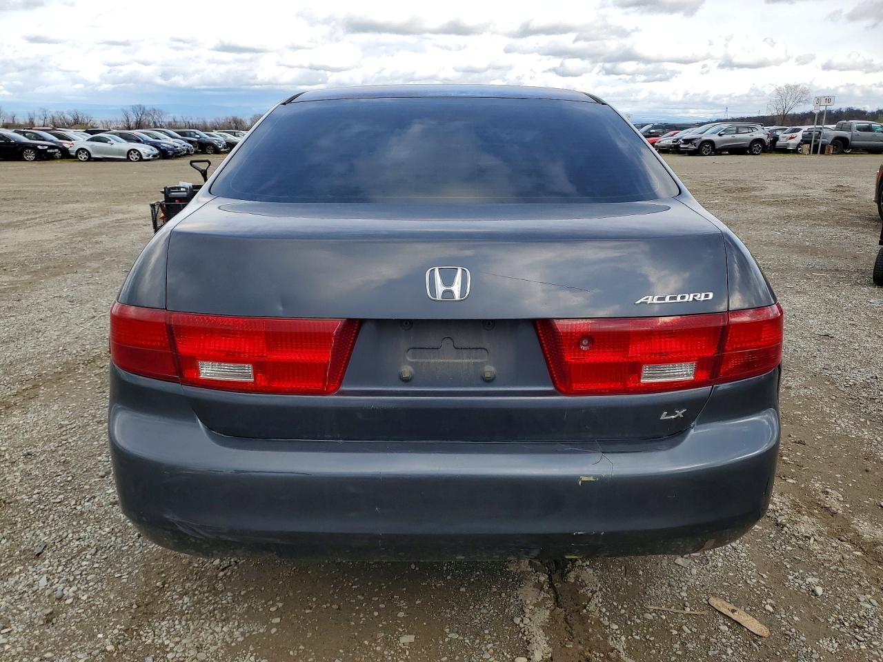 2005 HONDA ACCORD LX photo 11