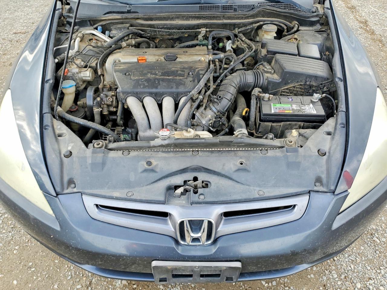 2005 HONDA ACCORD LX photo 21