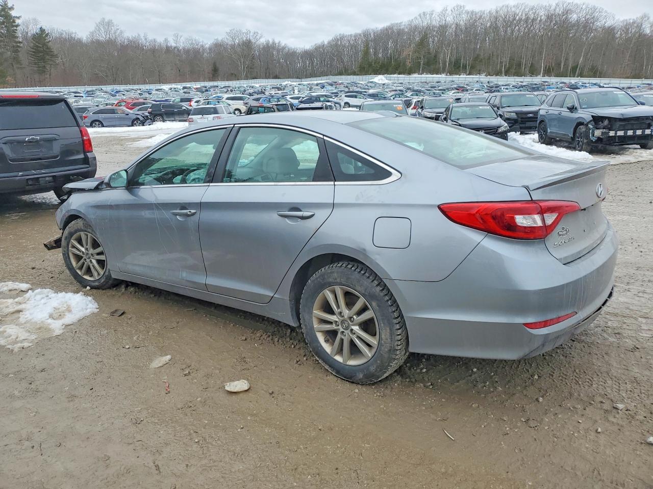 2015 HYUNDAI SONATA SE photo 4