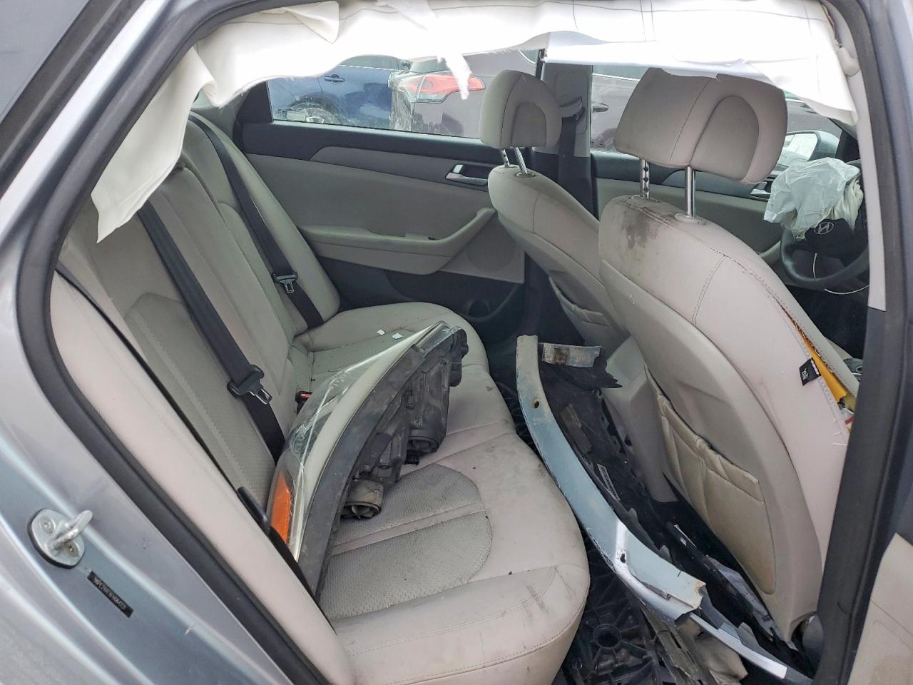 2015 HYUNDAI SONATA SE photo 28