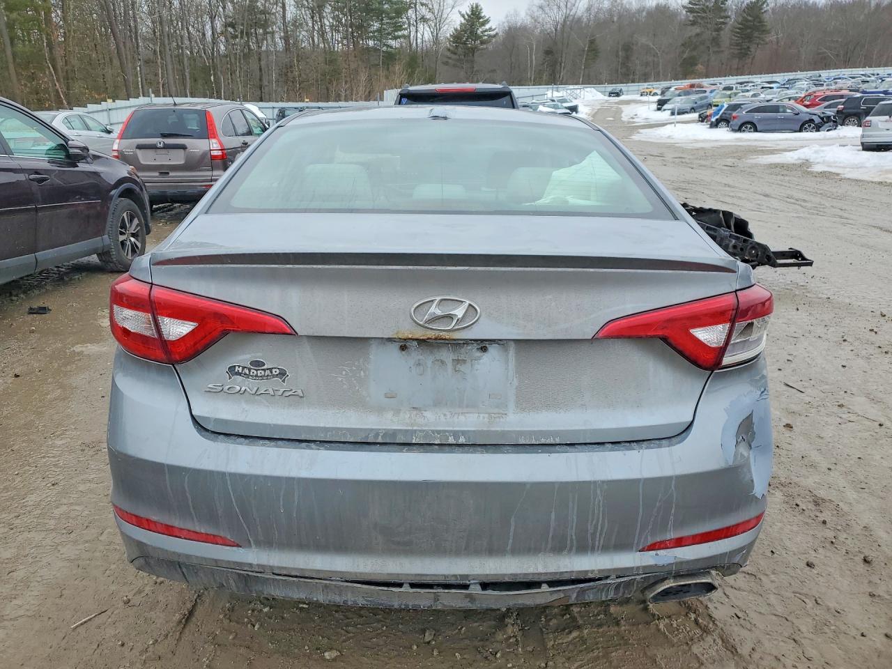 2015 HYUNDAI SONATA SE photo 16