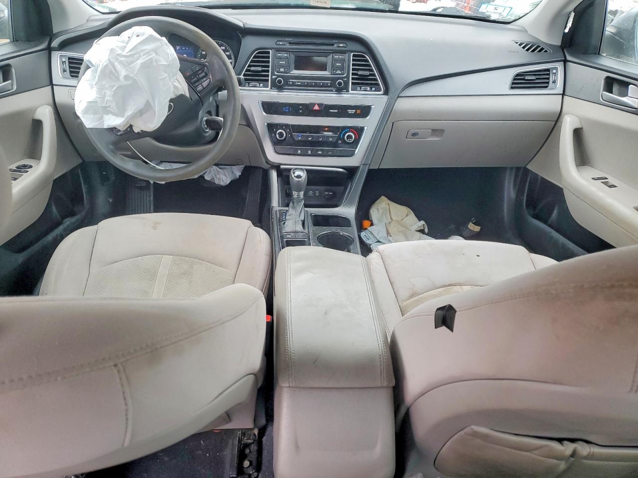 2015 HYUNDAI SONATA SE photo 22