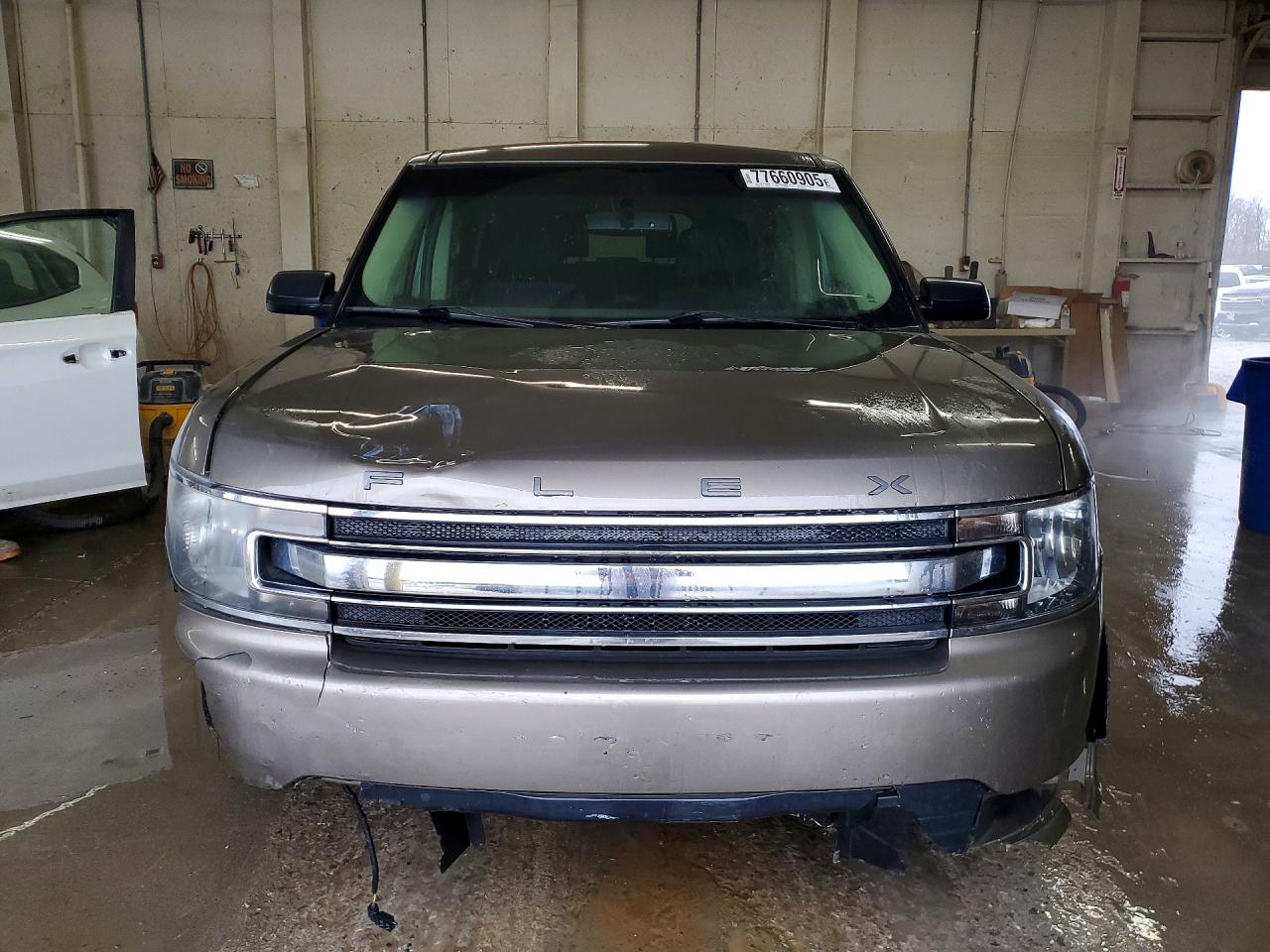 2014 FORD FLEX SE photo 5
