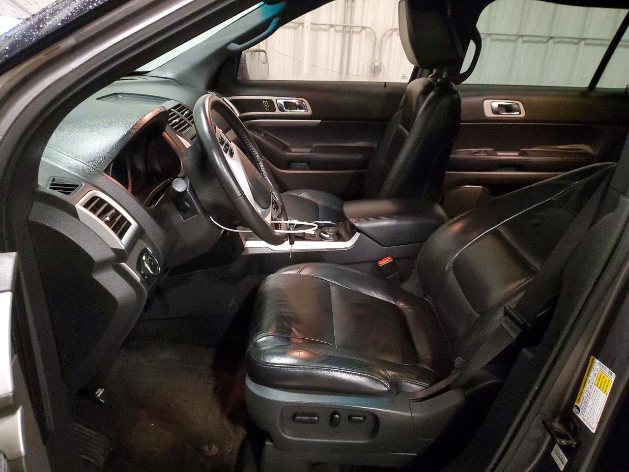 2011 FORD EXPLORER XLT photo 13