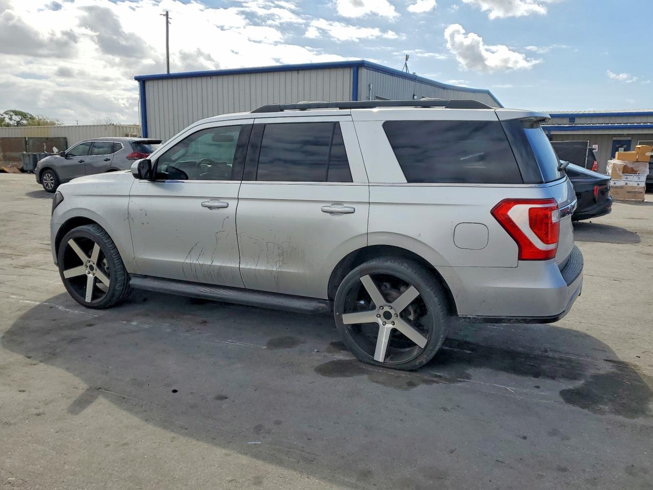 2018 FORD EXPEDITION photo 4