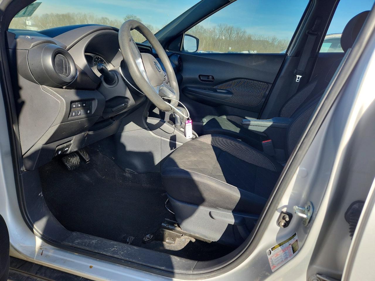 2020 NISSAN KICKS S photo 13