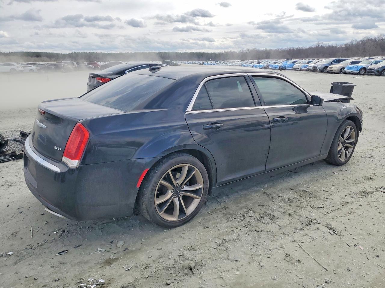 2015 CHRYSLER 300 LIMITED photo 5
