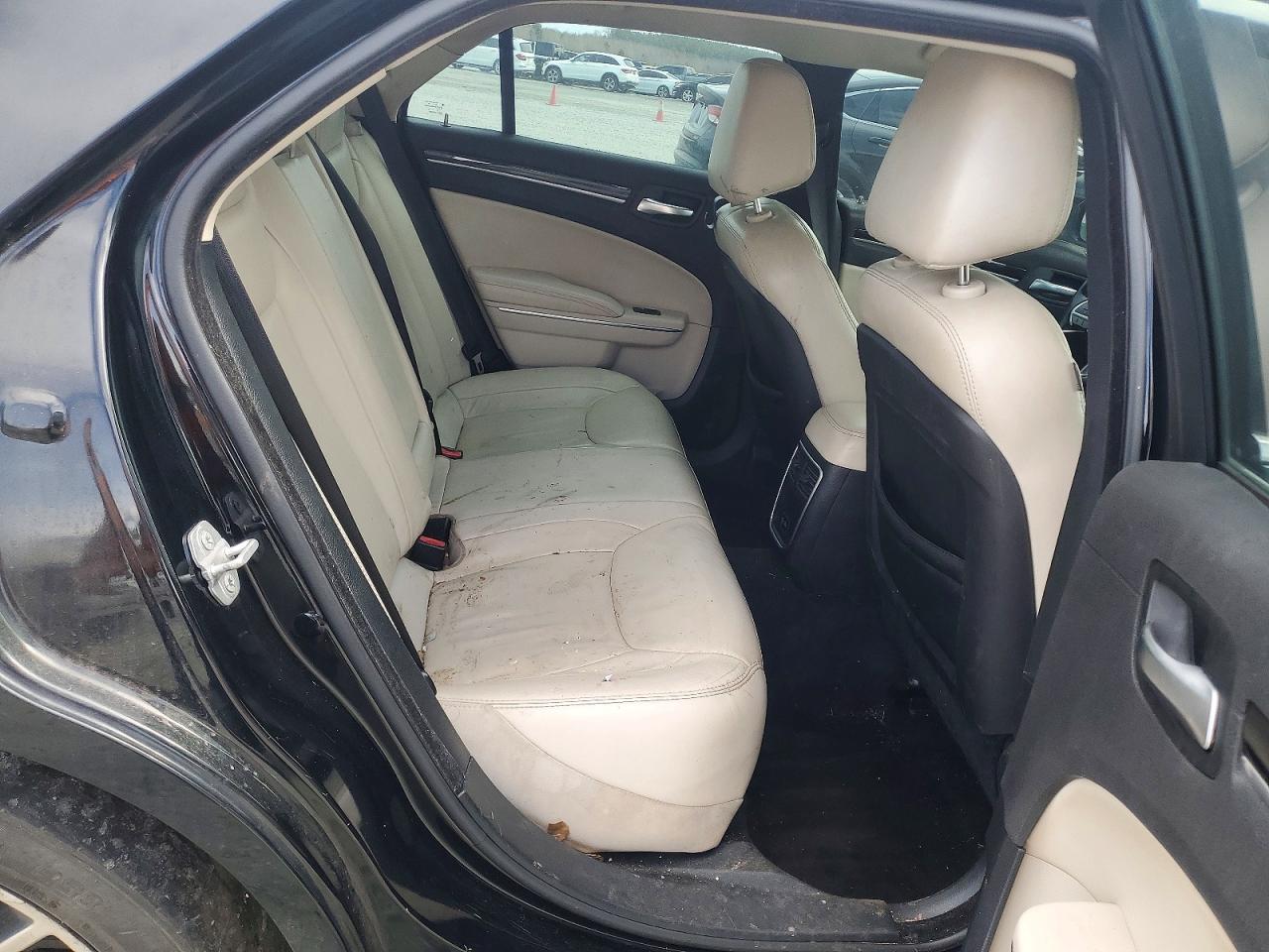 2015 CHRYSLER 300 LIMITED photo 19