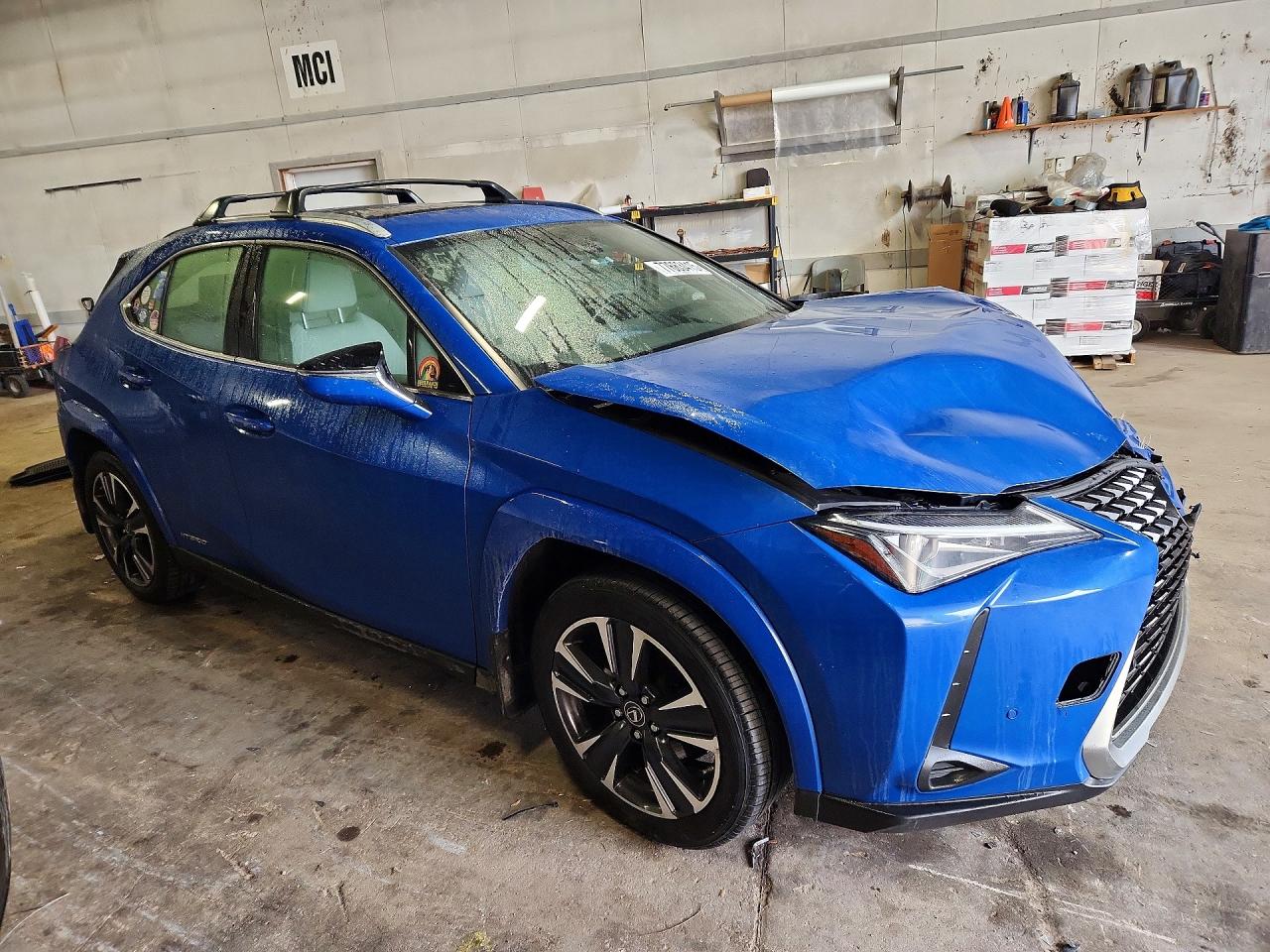 2022 LEXUS UX 250H BASE photo 4