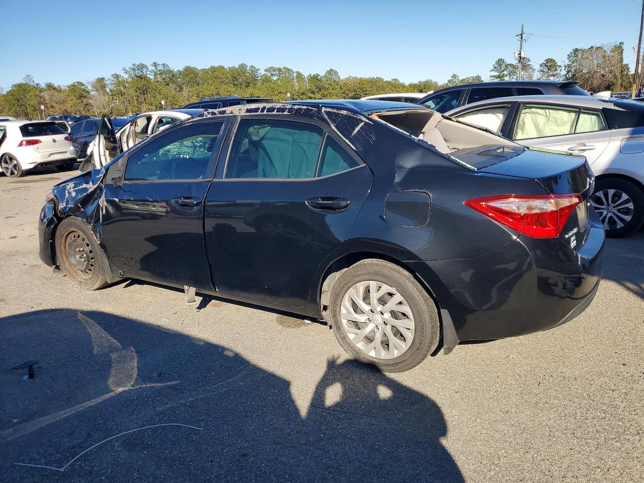 2019 TOYOTA COROLLA LE photo 2