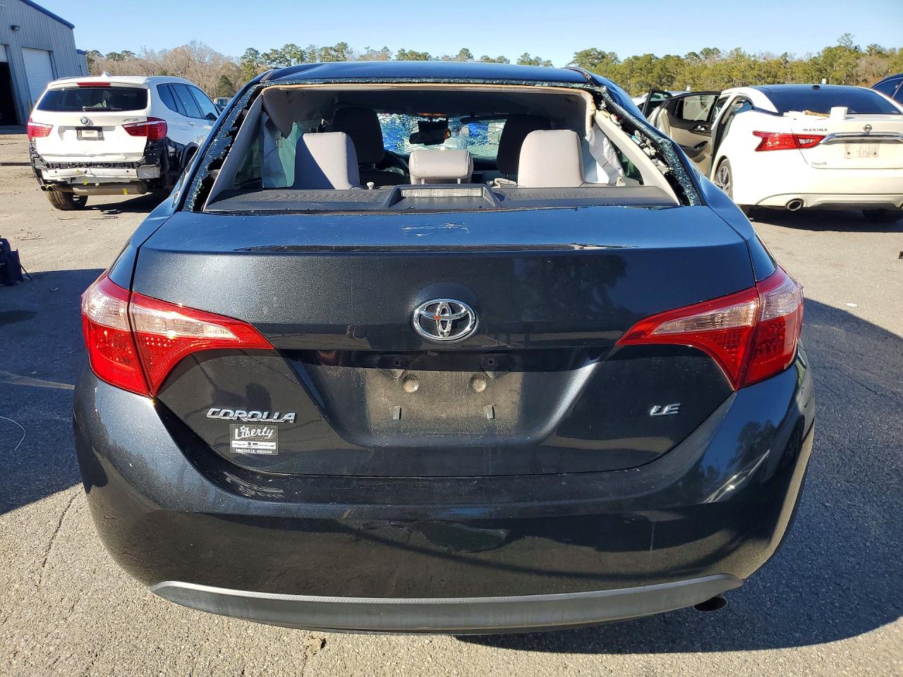2019 TOYOTA COROLLA LE photo 6