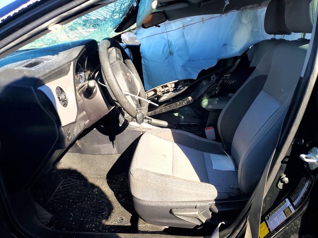 2019 TOYOTA COROLLA LE photo 7