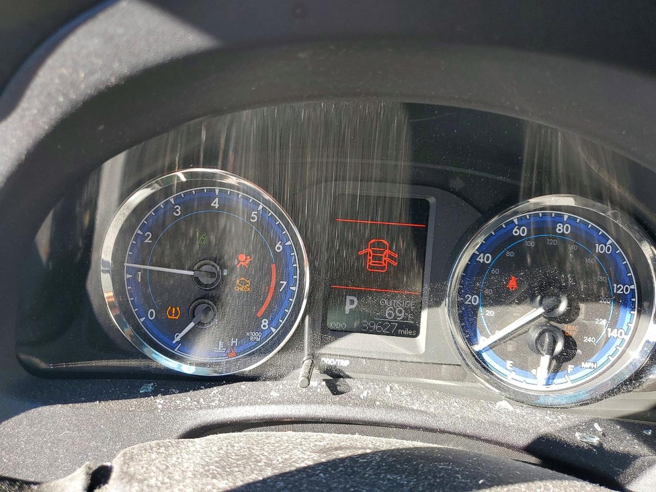 2019 TOYOTA COROLLA LE photo 9