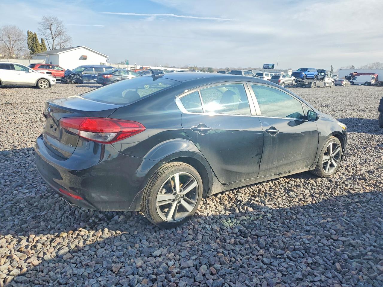 2017 KIA FORTE EX photo 3