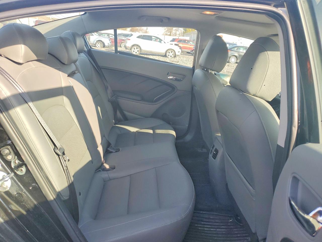 2017 KIA FORTE EX photo 10