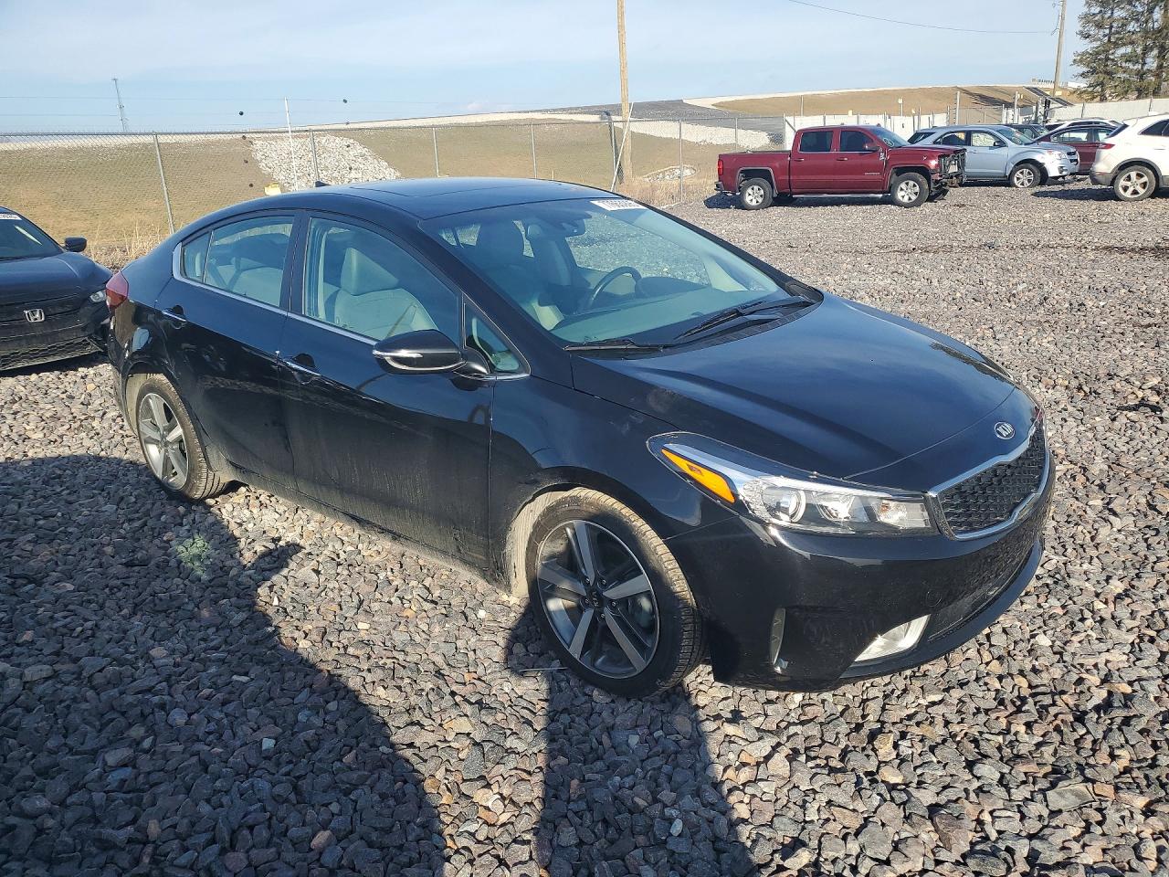 2017 KIA FORTE EX photo 4