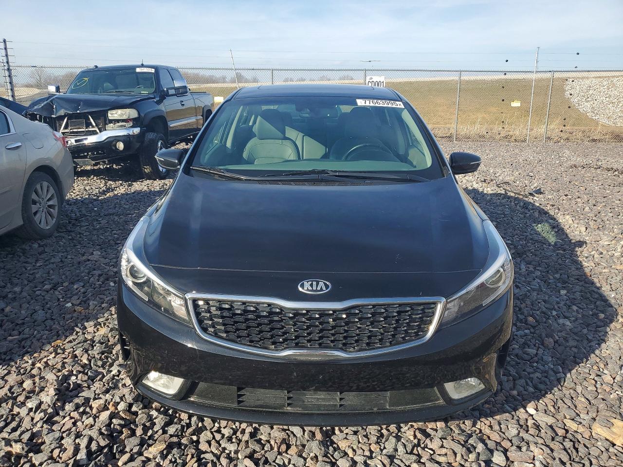 2017 KIA FORTE EX photo 5