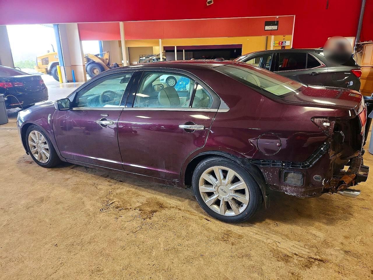2011 LINCOLN MKZ photo 2