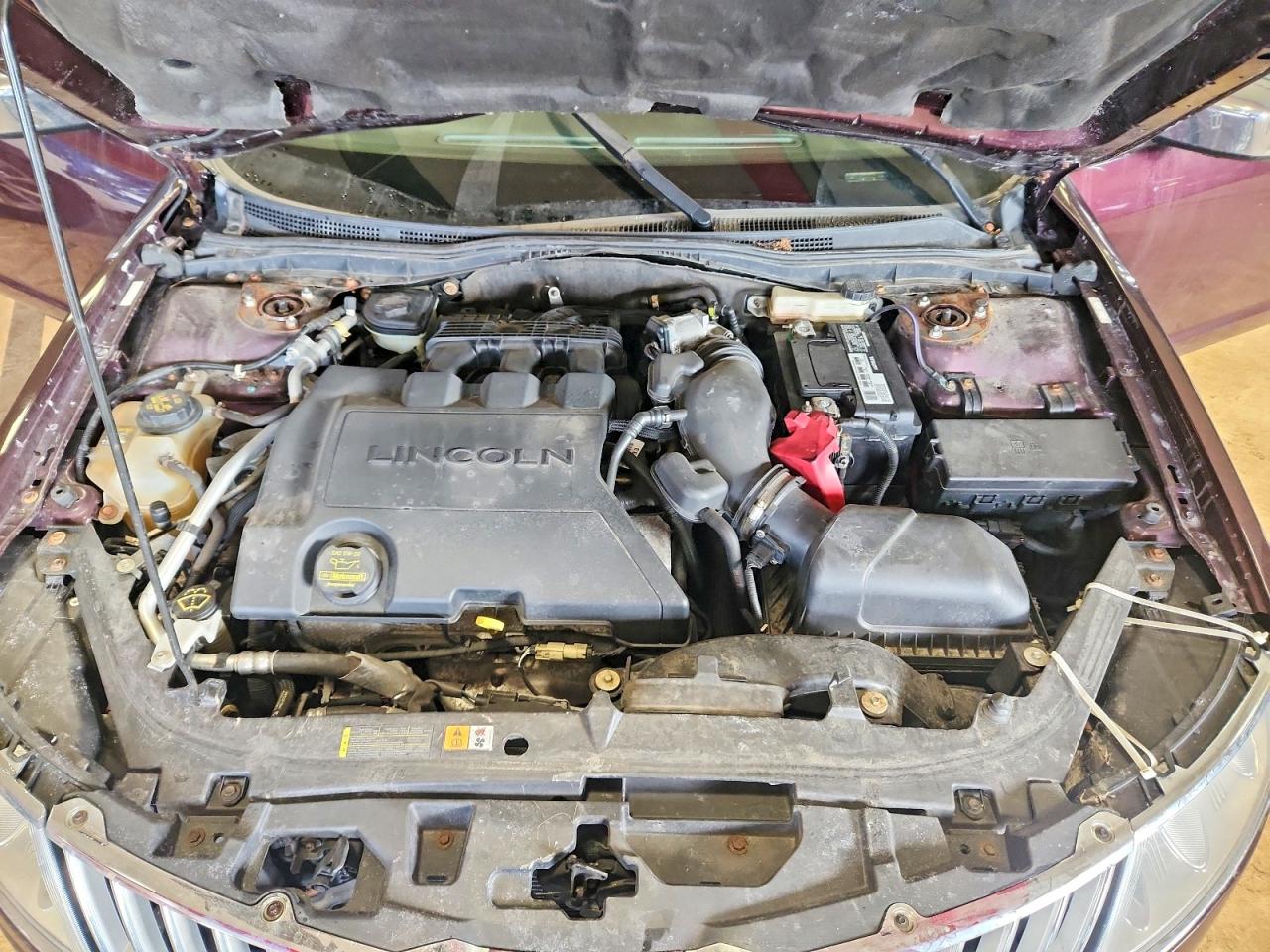 2011 LINCOLN MKZ photo 11
