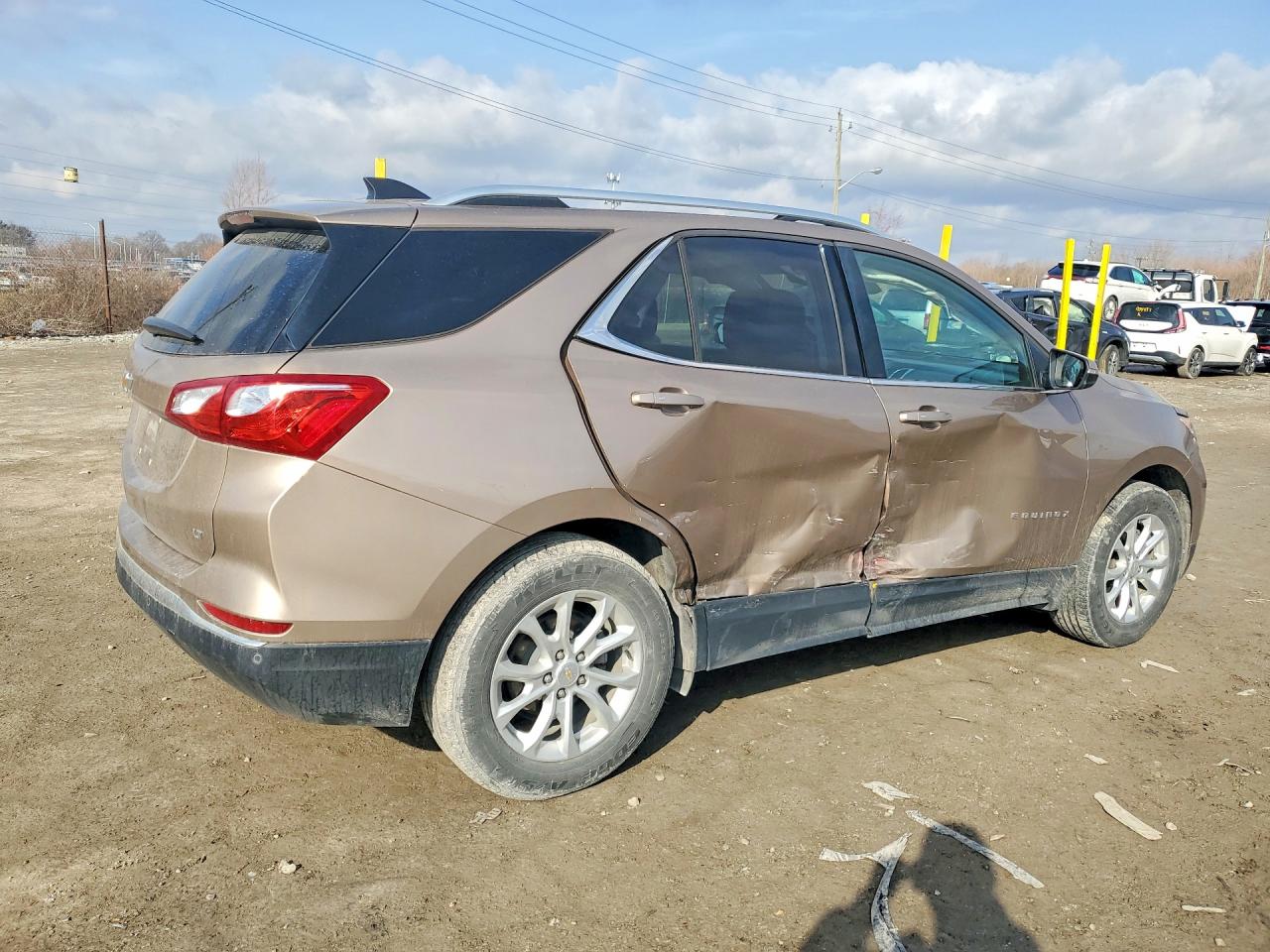 2018 CHEVROLET EQUINOX LT photo 3