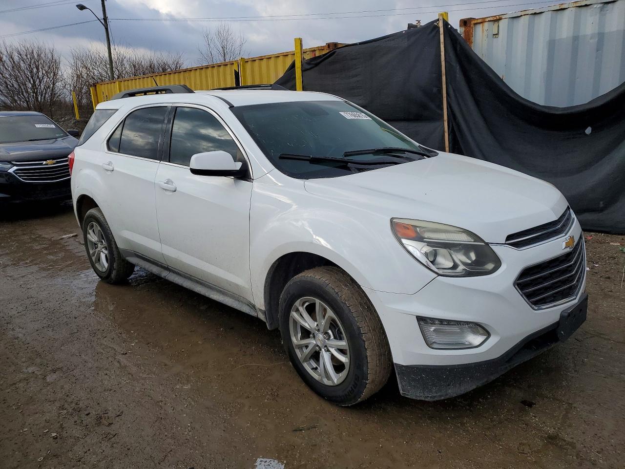 2016 CHEVROLET EQUINOX LT photo 4