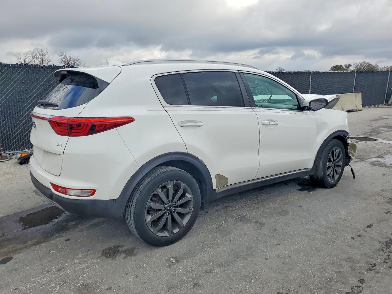 2018 KIA SPORTAGE EX photo 5