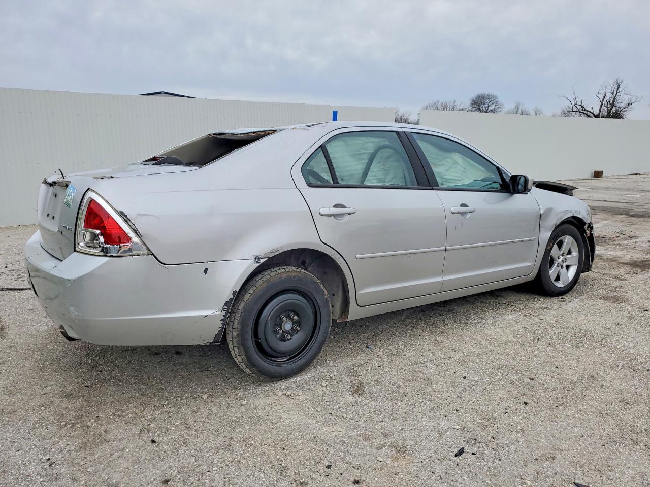 2009 FORD FUSION SE photo 3