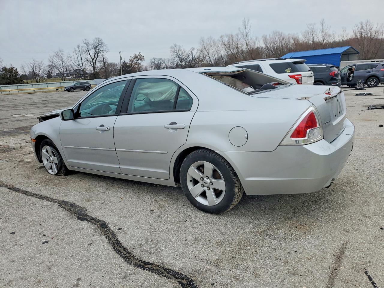 2009 FORD FUSION SE photo 2