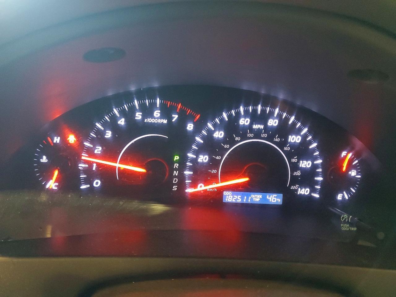 2011 TOYOTA CAMRY LE photo 9
