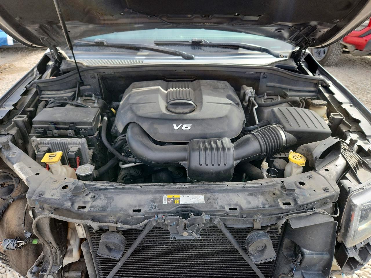 2015 JEEP GRAND CHEROKEE LAREDO photo 23