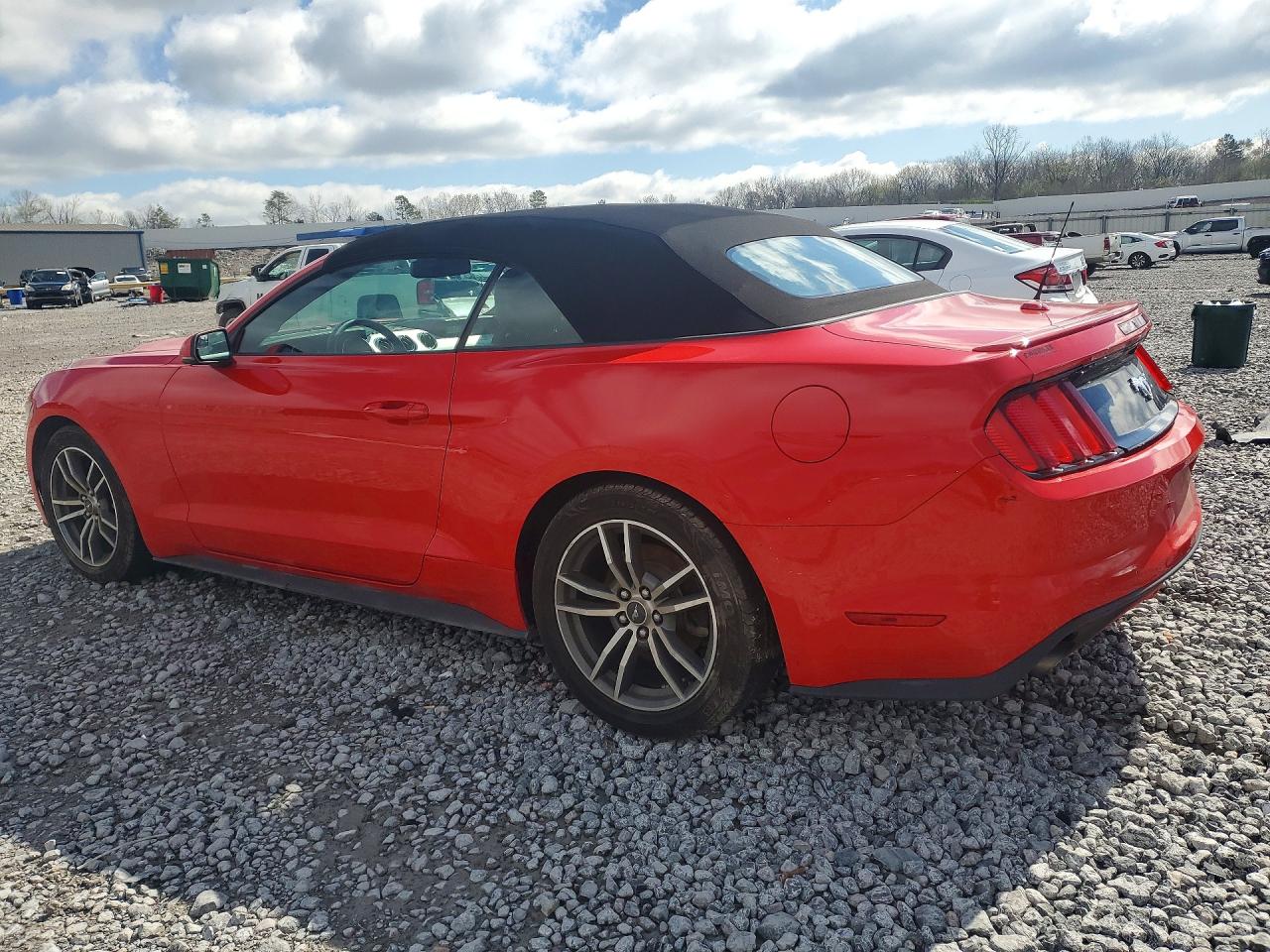2017 FORD MUSTANG photo 3