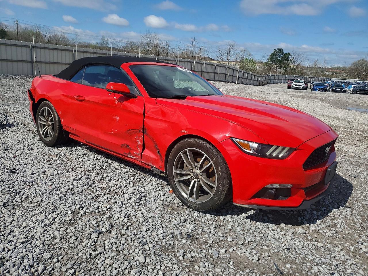 2017 FORD MUSTANG photo 7